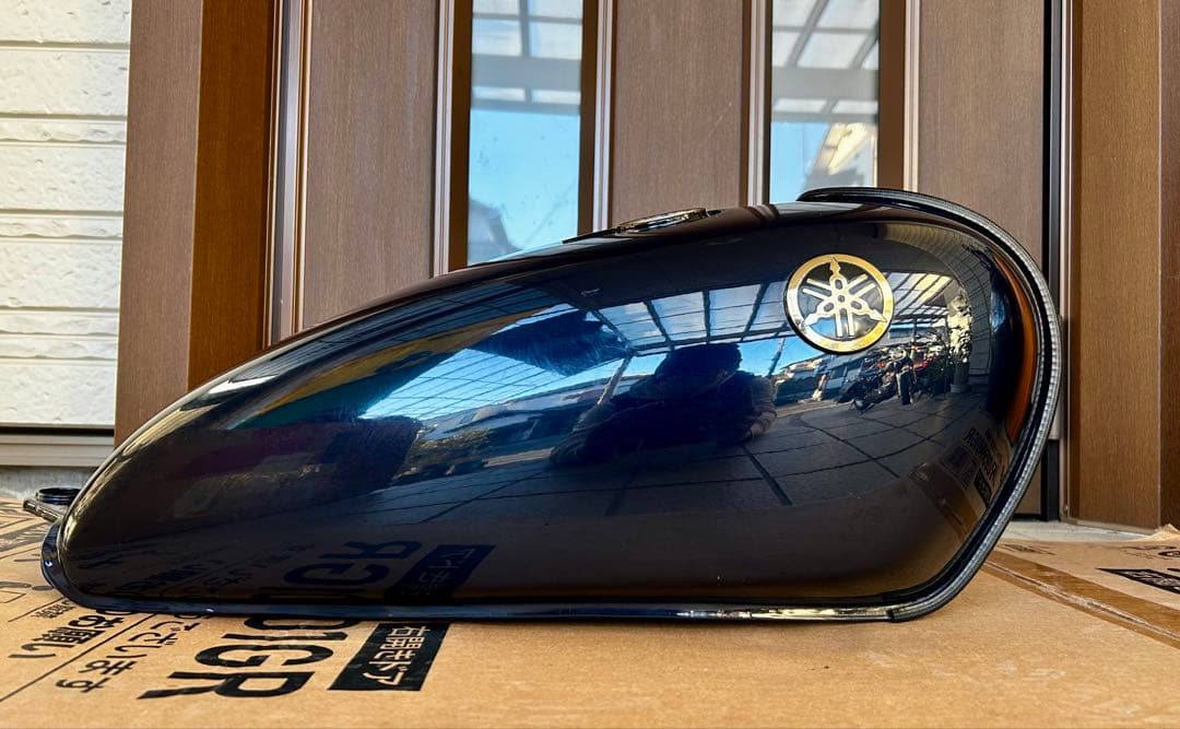 ヒ*ロ様 【SR400 1JR タンク】 純正 RH01J キャブ