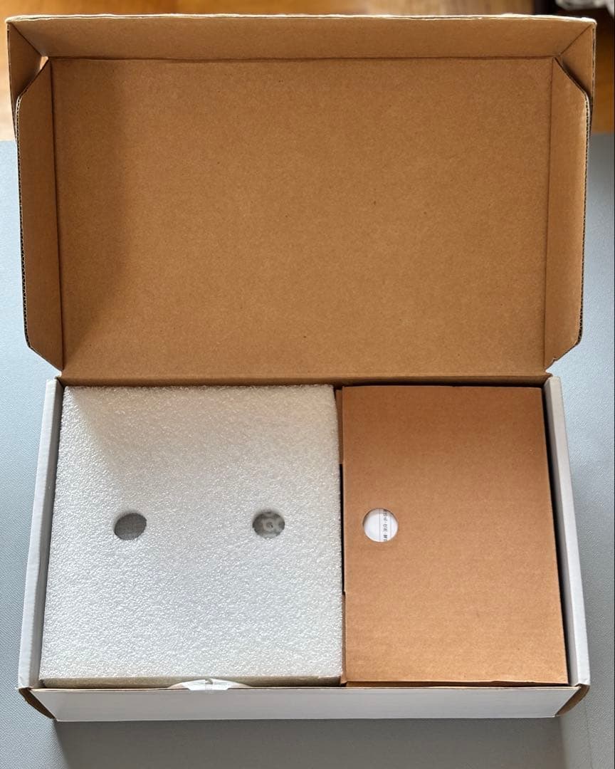 aigo プロジェクター pro PT6219 CDケースサイズ