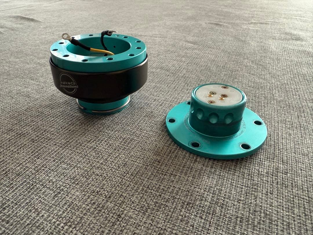 NRG Innovation クイックリリース　脱着式　即納◎