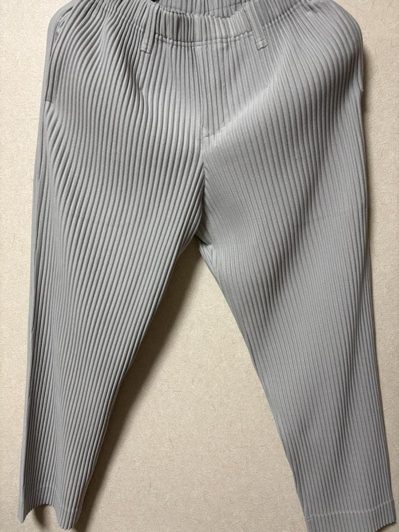 HOMME PLISSÉ ISSEY MIYAKE グレー スラックス