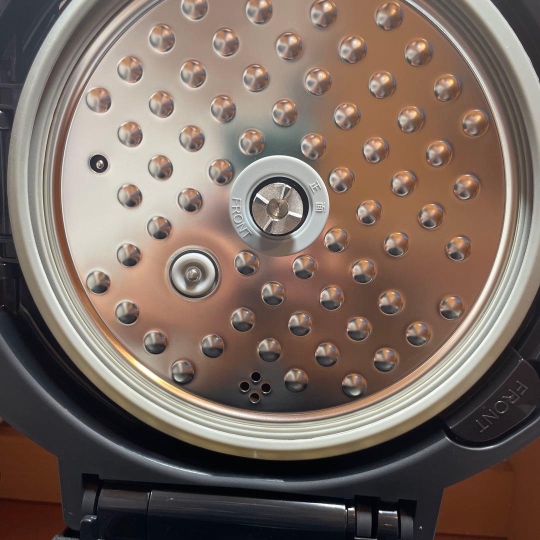 【未使用】水なし自動調理鍋　ヘルシオ ホットクック　KN-HW16F-R