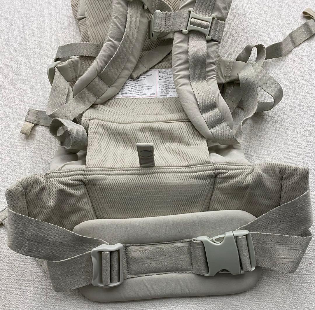 ベビーキャリアオン　ピトレスク　ユナイテッドアローズ　抱っこ紐