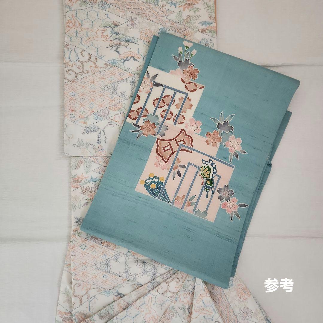 美品　縦節紬　やわらかな春色　松皮菱取吉祥四季花紋　真綿系