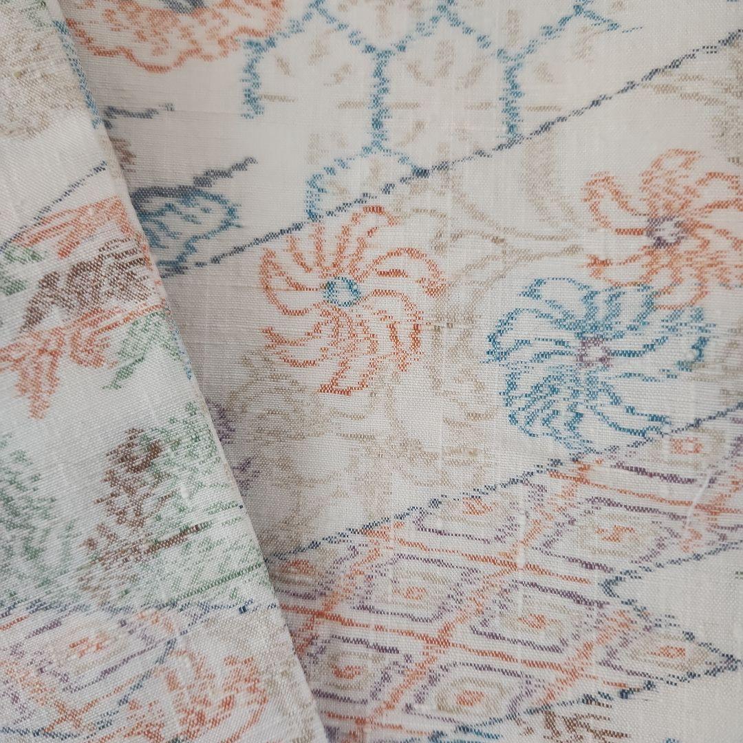 美品　縦節紬　やわらかな春色　松皮菱取吉祥四季花紋　真綿系