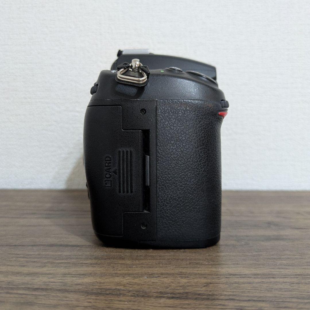 【ボディのみ】Nikon D7000 デジタル一眼レフカメラ