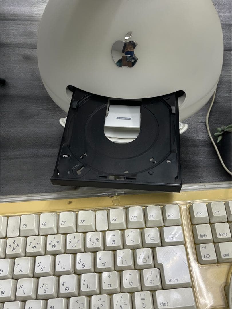 Apple iMac G4 (Mac OS 9.2) 本体
