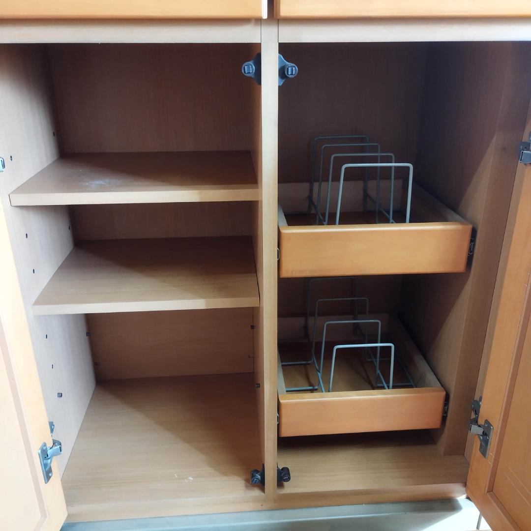 LEGNATEC　レグナテック　食器棚　カップボード　キャビネット　飾り棚