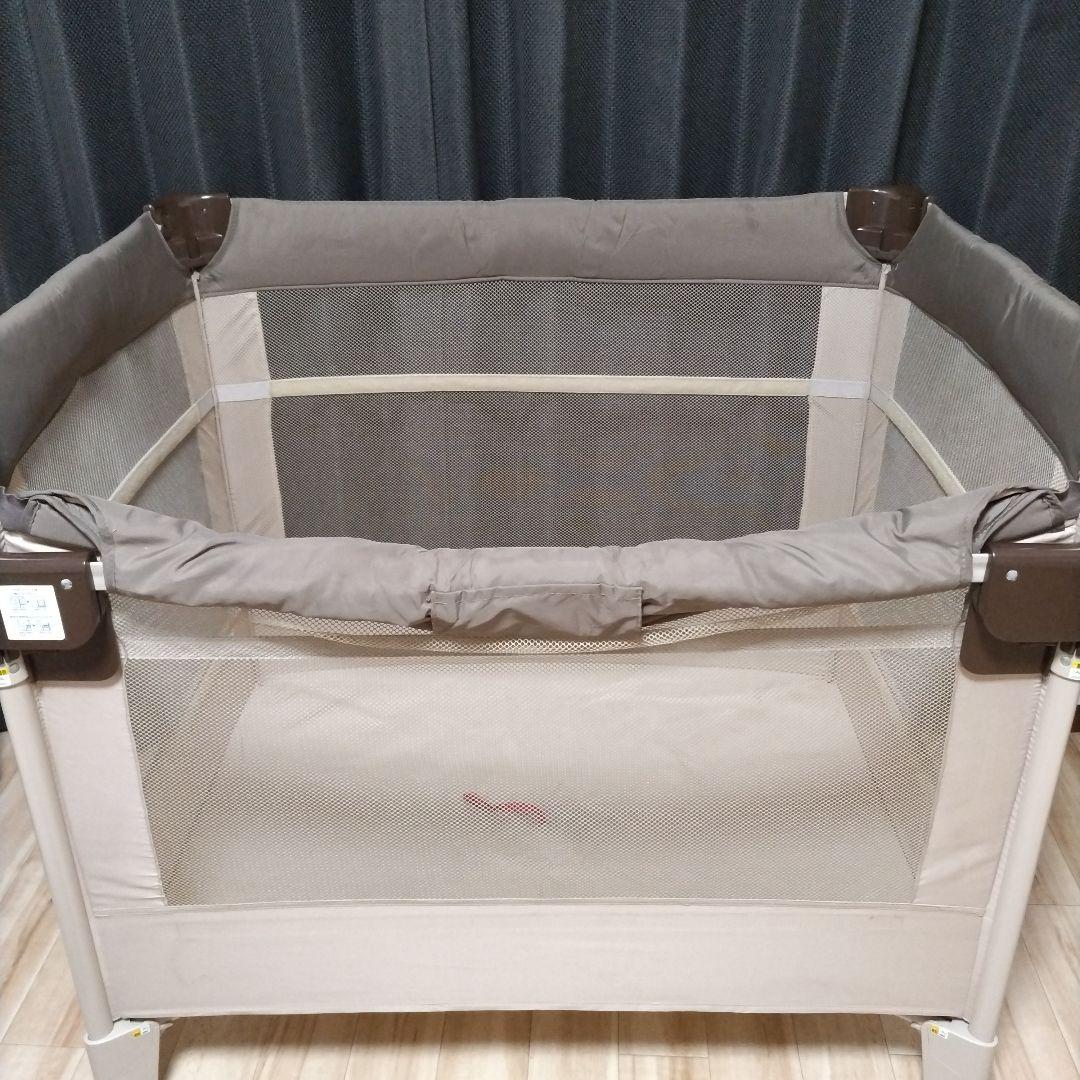 Aprica　アップリカ　ココネルエアー　折り畳み　ベビーベッド