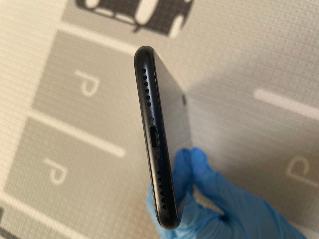 iPhone SE 第3世代 64 GB ミッドナイト黒　SIMフリー