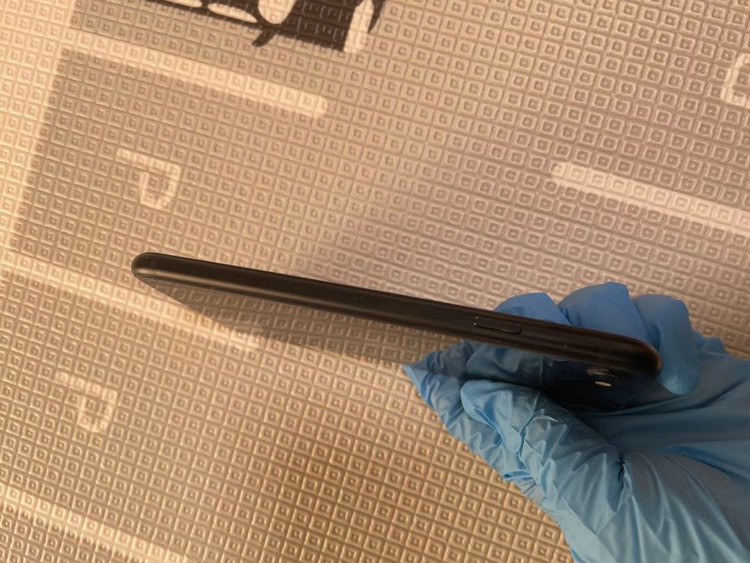 iPhone SE 第3世代 64 GB ミッドナイト黒　SIMフリー