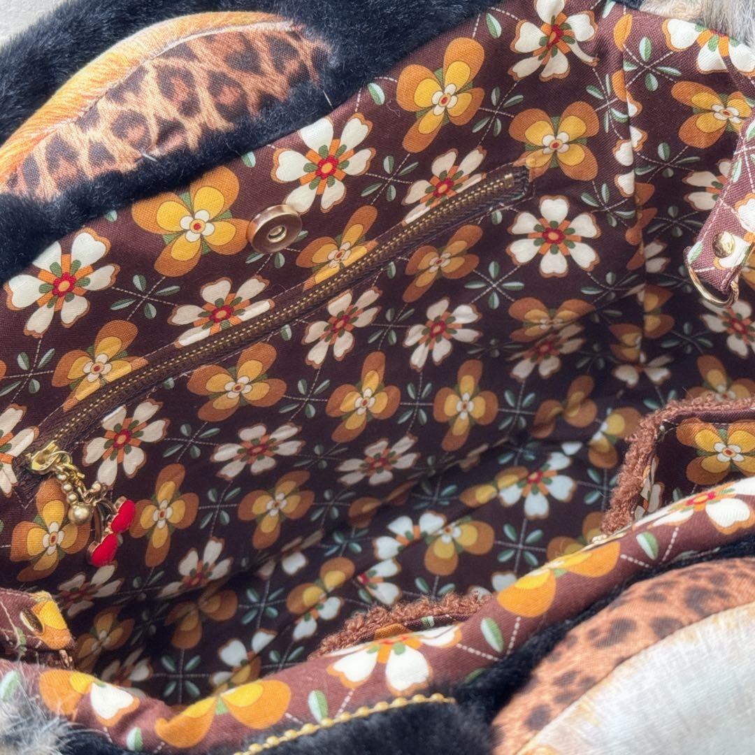 さ*ー様 コヤンイサムチョン♡私を見つめるシーズーちゃんのファートートバッグ！チ