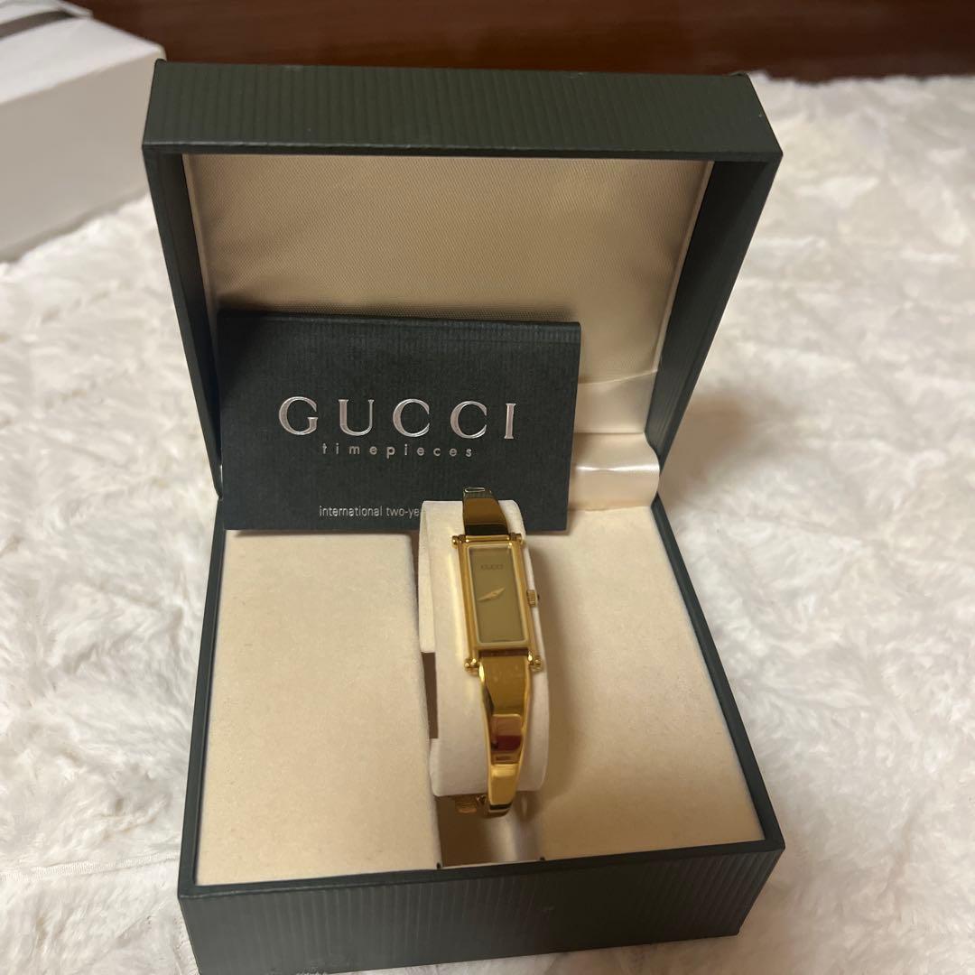 GUCCI ゴールド バングル