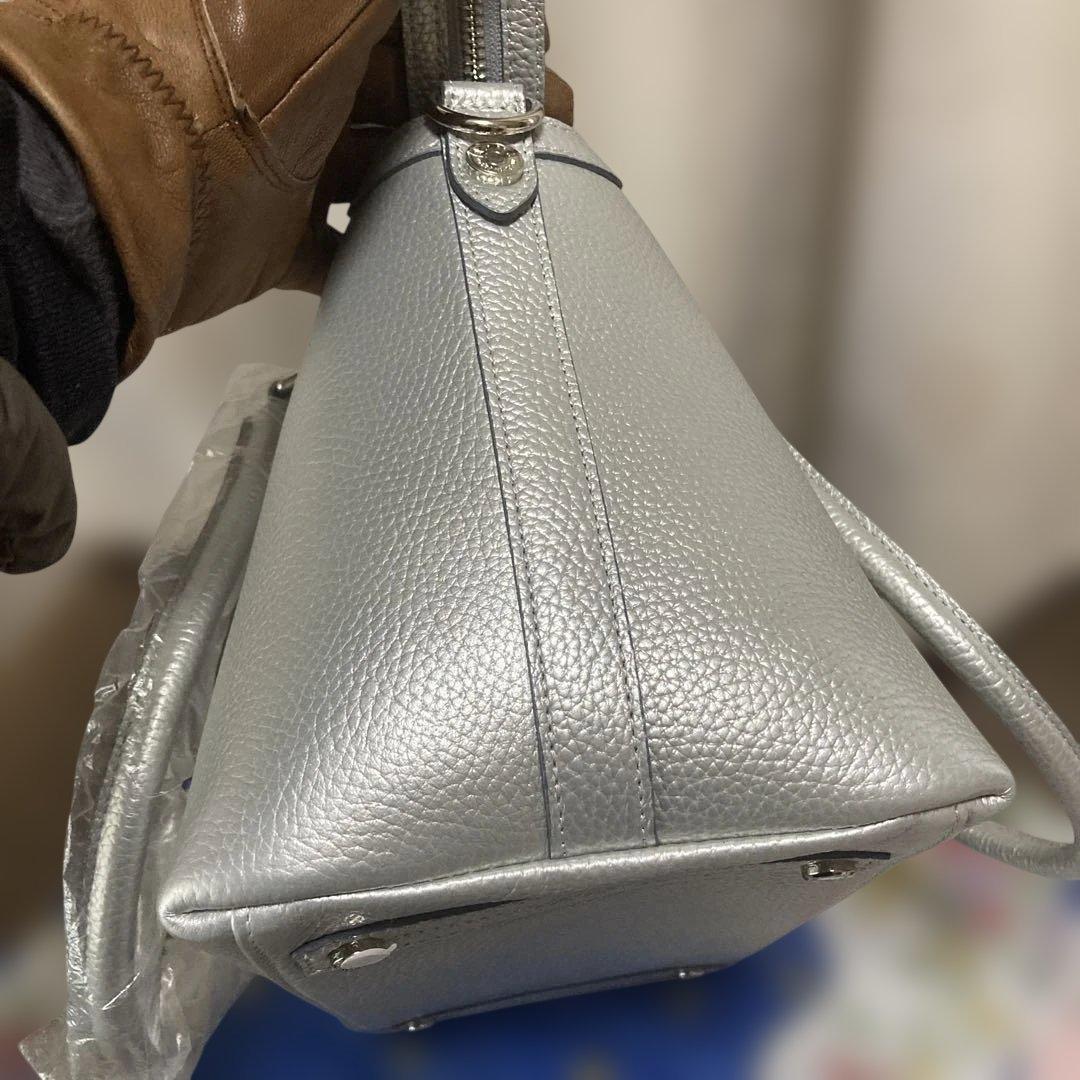 okitan！ADMJ蜂モチーフシルバーグレーカラー新品未使用たいへん綺麗