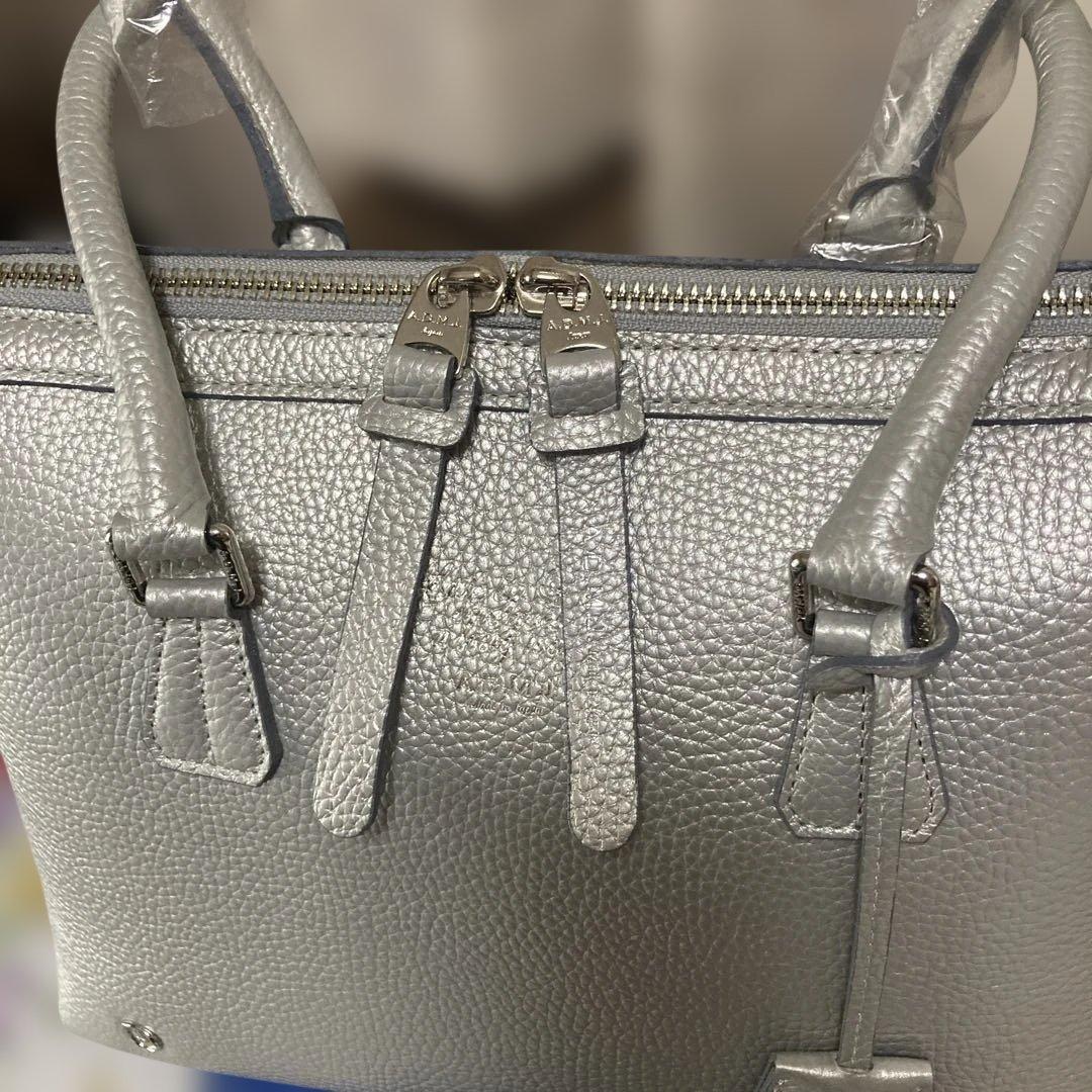 okitan！ADMJ蜂モチーフシルバーグレーカラー新品未使用たいへん綺麗