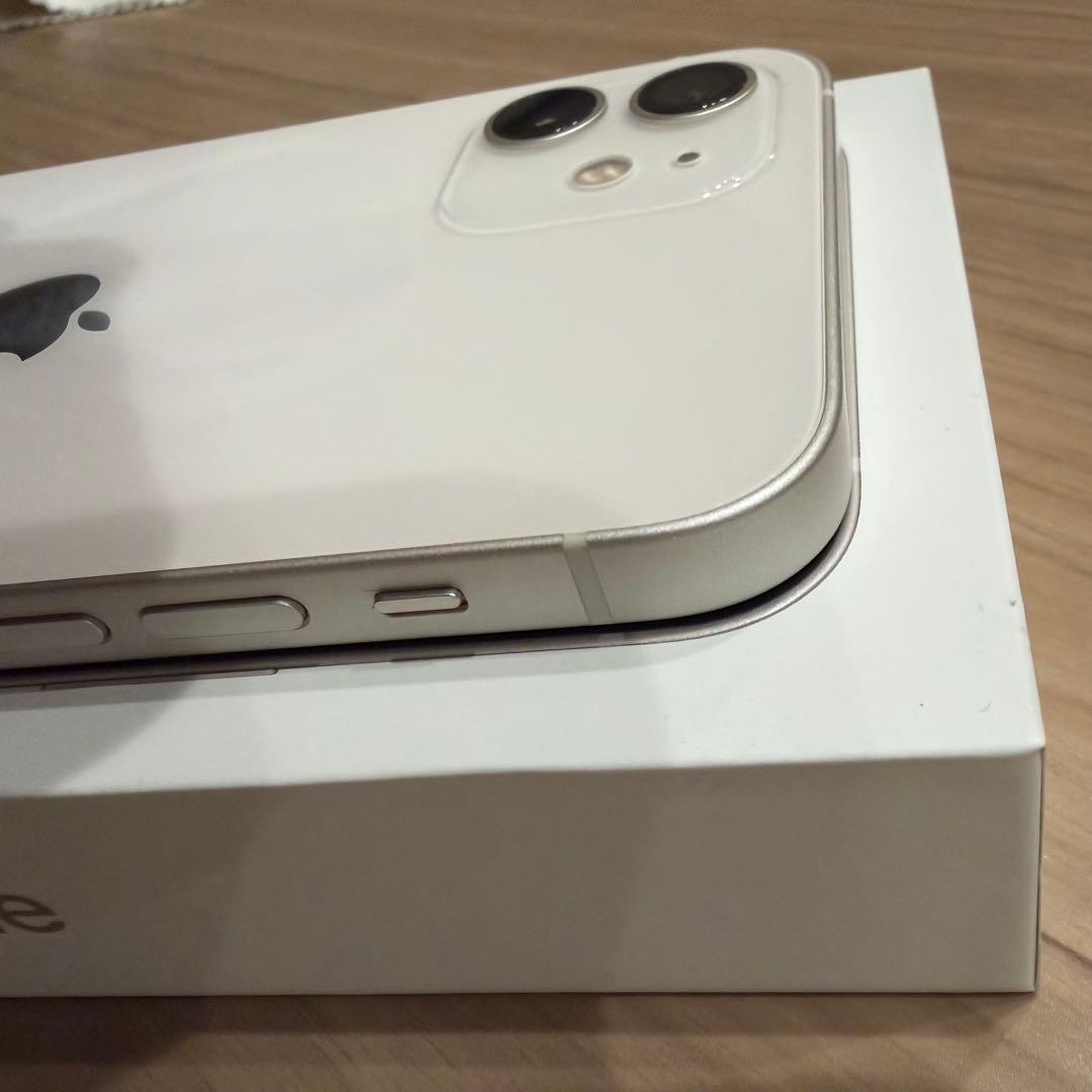 い*た様 【美品】iPhone12 ホワイト128G SIMフリー　本体　箱付ケ