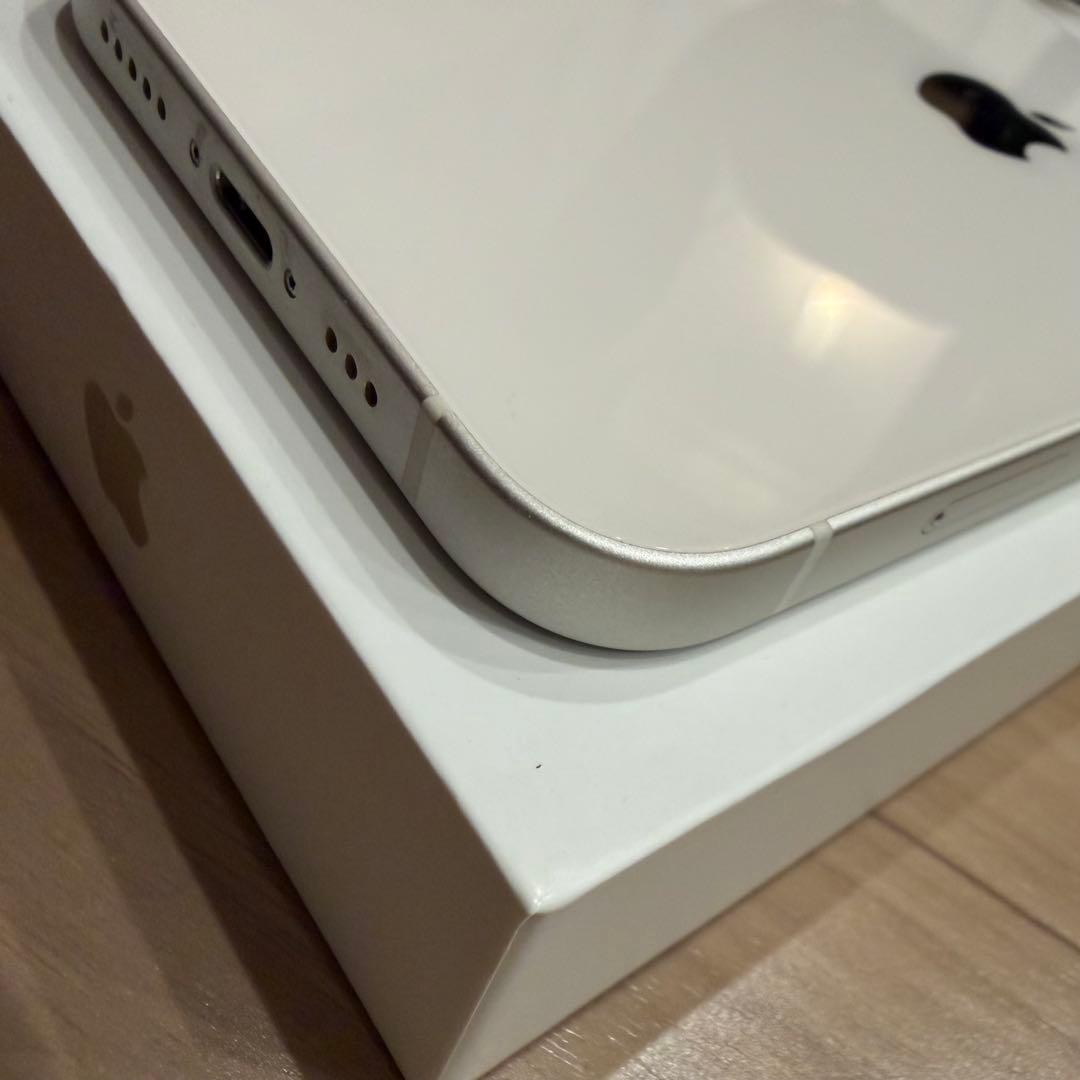 い*た様 【美品】iPhone12 ホワイト128G SIMフリー　本体　箱付ケ