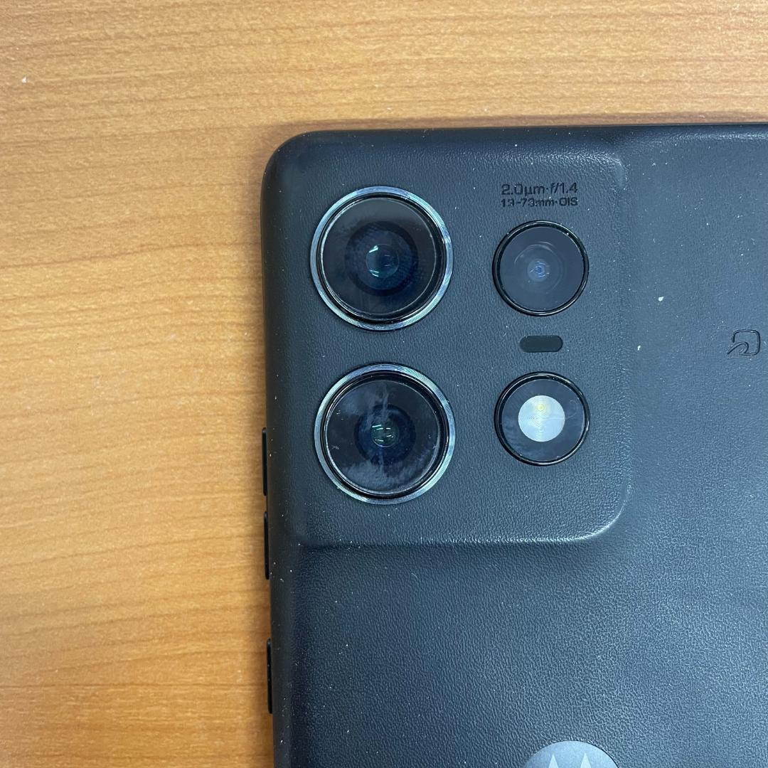 動作確認済 Motorola edge 50 Pro 256GB IDL7404