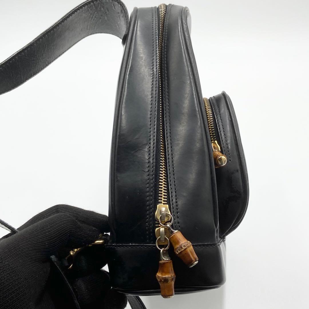希少　GUCCI グッチ　ボディバッグ　バンブー　レザー　ロゴ刻印　ブラック