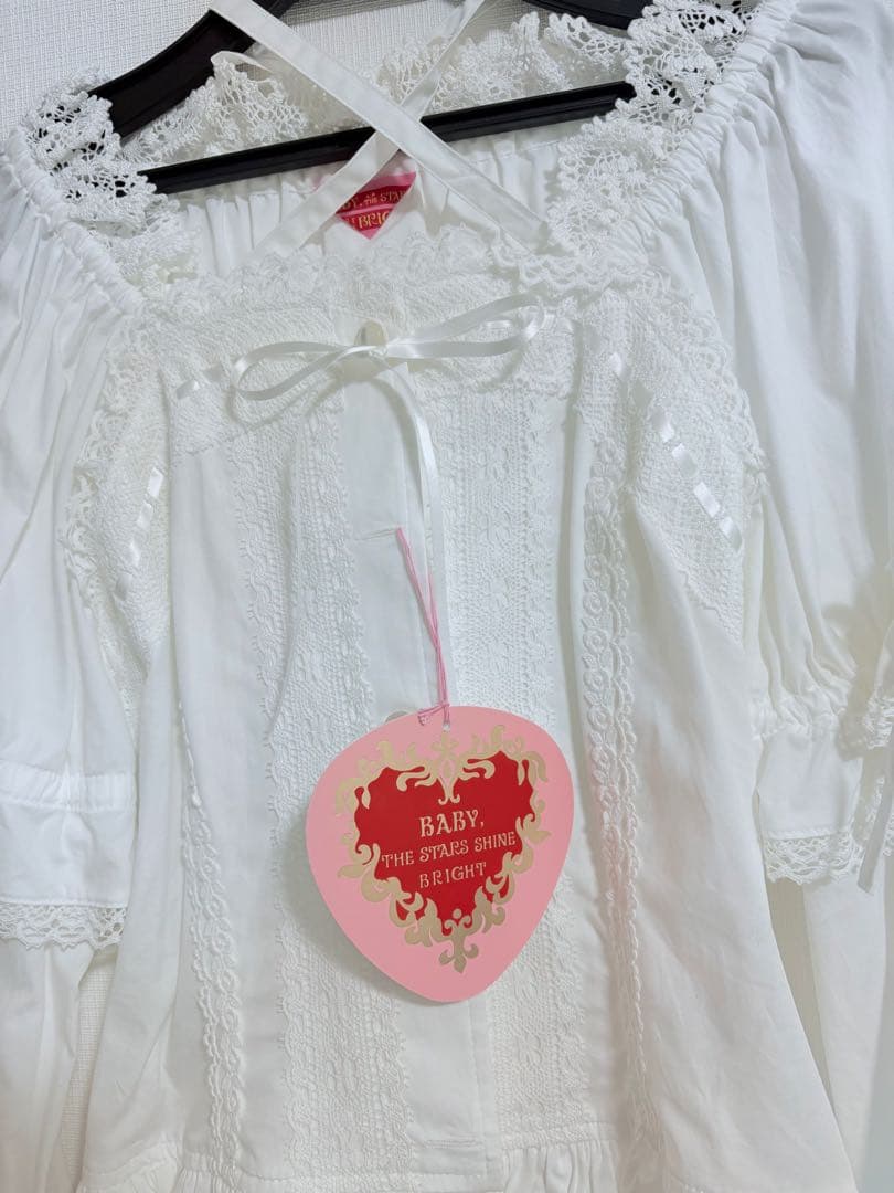 ベイビーザスターズシャインブライト☆姫袖後ろシャーリングブラウス