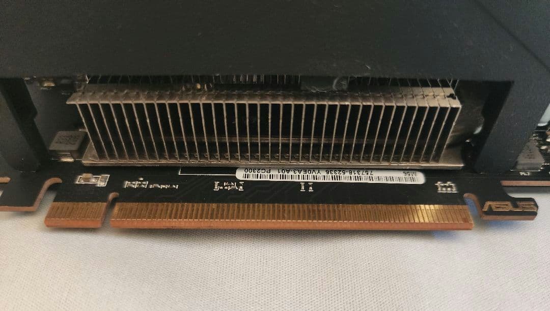 グラフィックボード・グラボ・ビデオカード ASUS Radeon RX 5600 XT 6GB