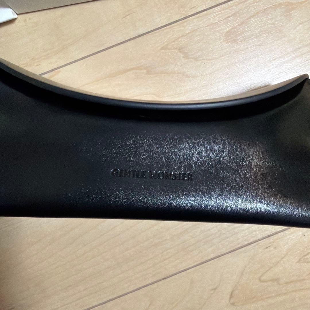 【極美品】GENTLE MONSTER Heizer 01　ブラック