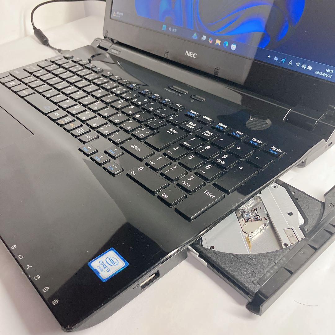 カメラ/DVD搭載　 初期設定済み ssd Lavie ノートPC win11