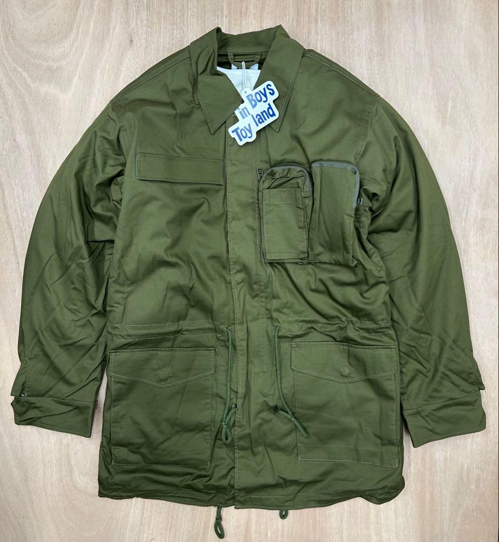 boys in toyland オリーブ ミリタリージャケット Mサイズ