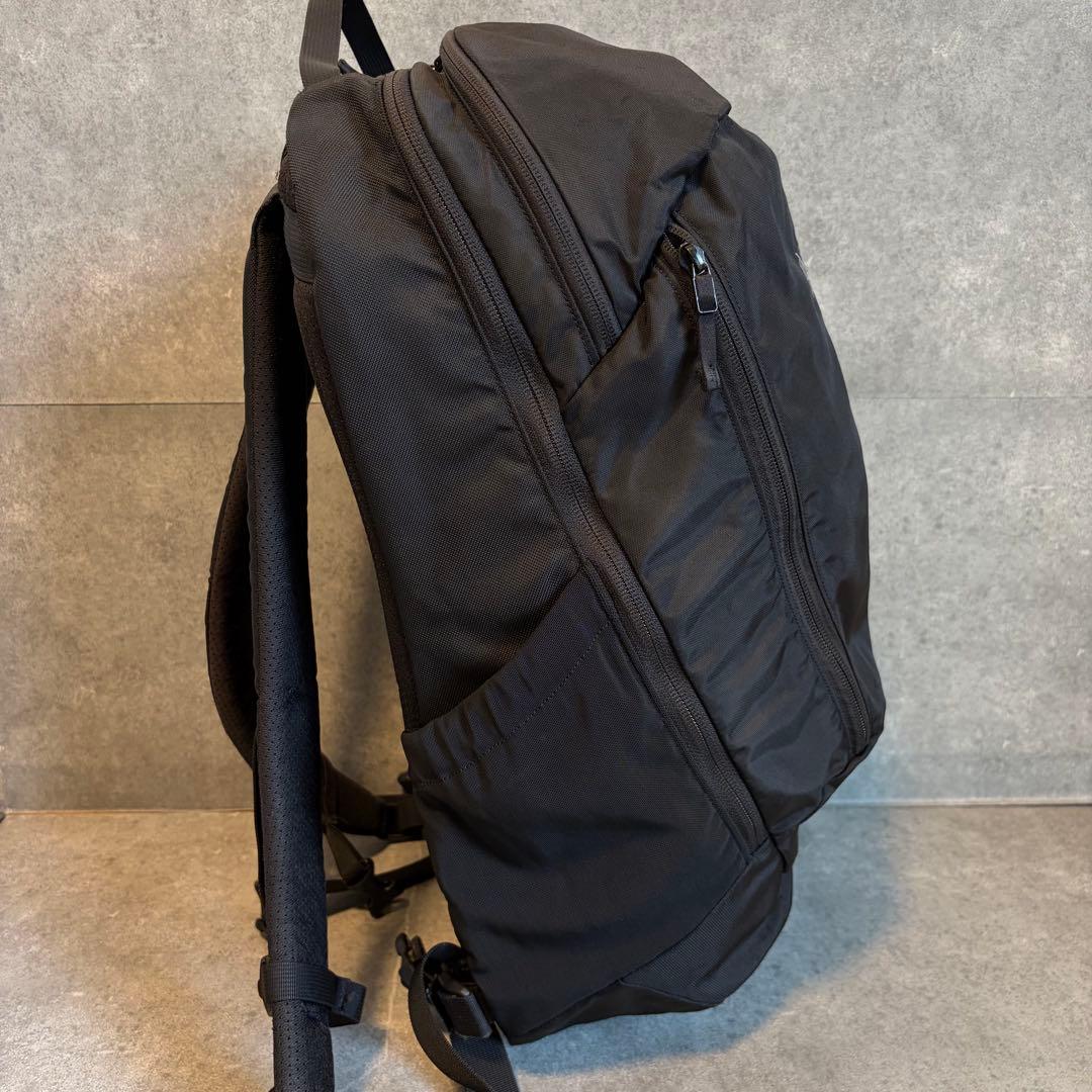 アークテリクス　マンティス26 廃盤　リュッブラック