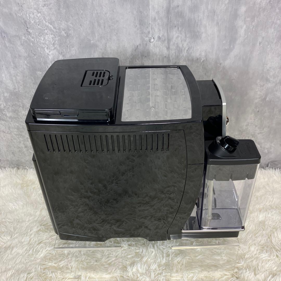 デロンギ　マグニフィカSカプチーノ　全自動　ECAM23260SBN