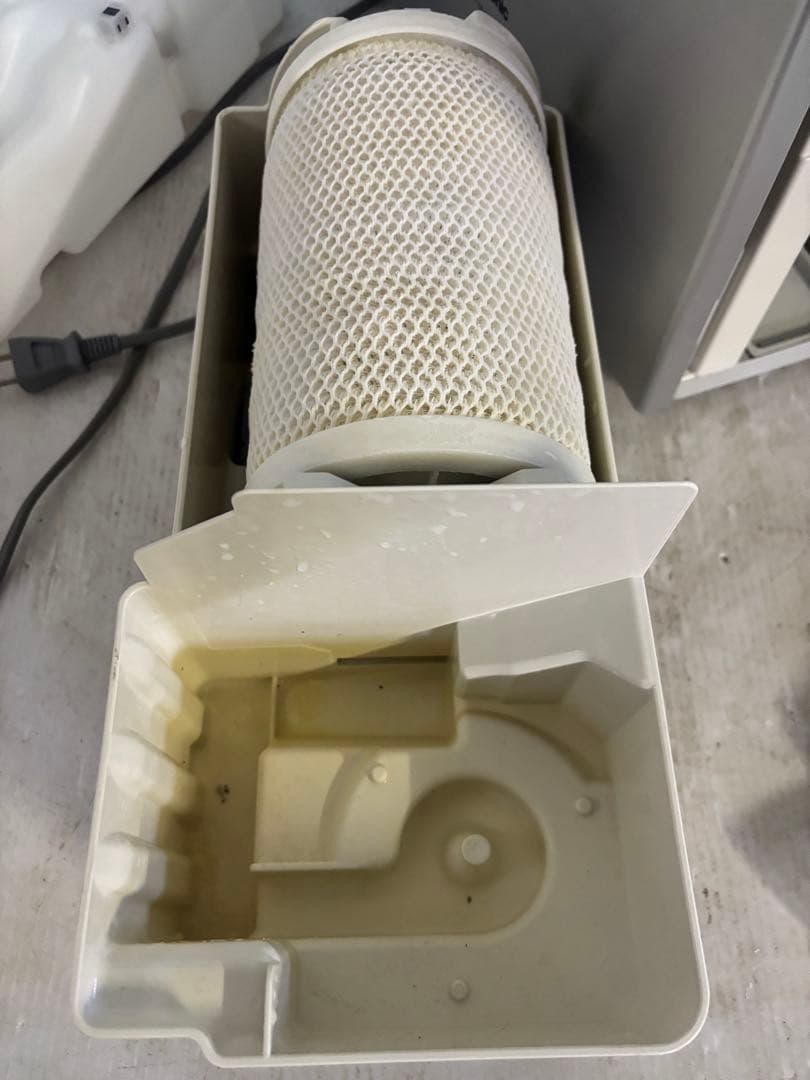 パナソニック 空間除菌脱臭機 ジアイーノ　F-MV3000