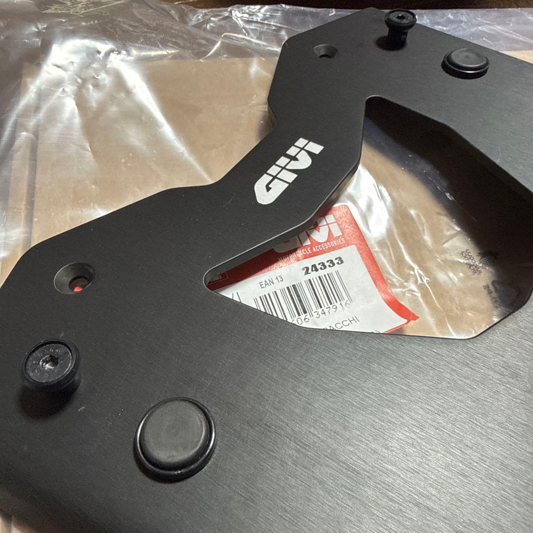 モノキー専用ベースプレート GIVI SRA5143  R1300GS