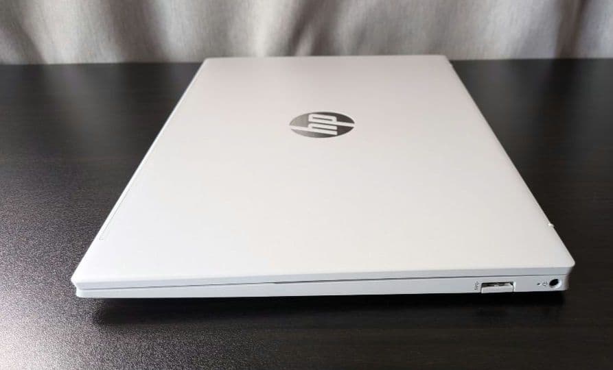 Windowsノート本体 HP Pavilion Aero Laptop 13-be1021AU