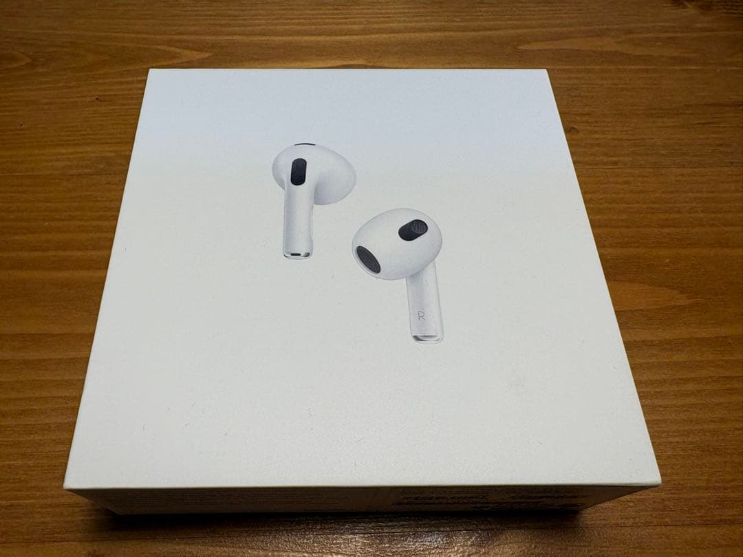 AirPods 3本体（充電ケーブル付き）