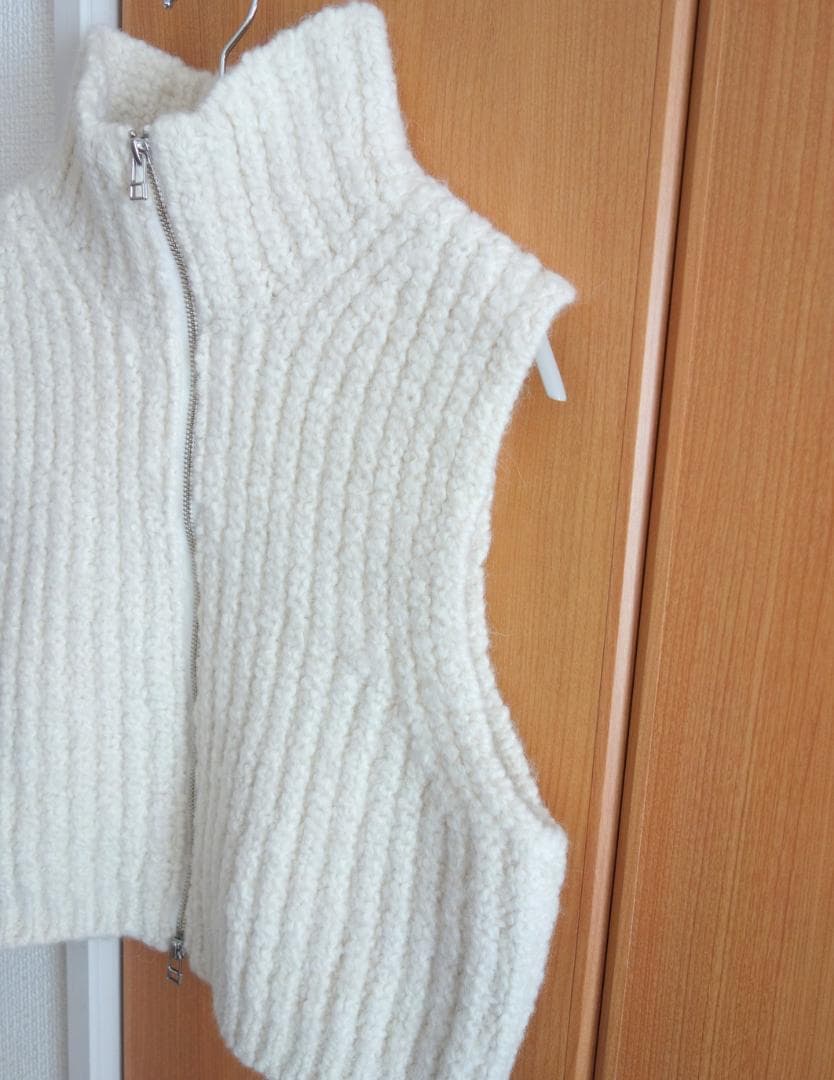 ▼未使用 Curensology ブークレジップニットベスト エクリュ