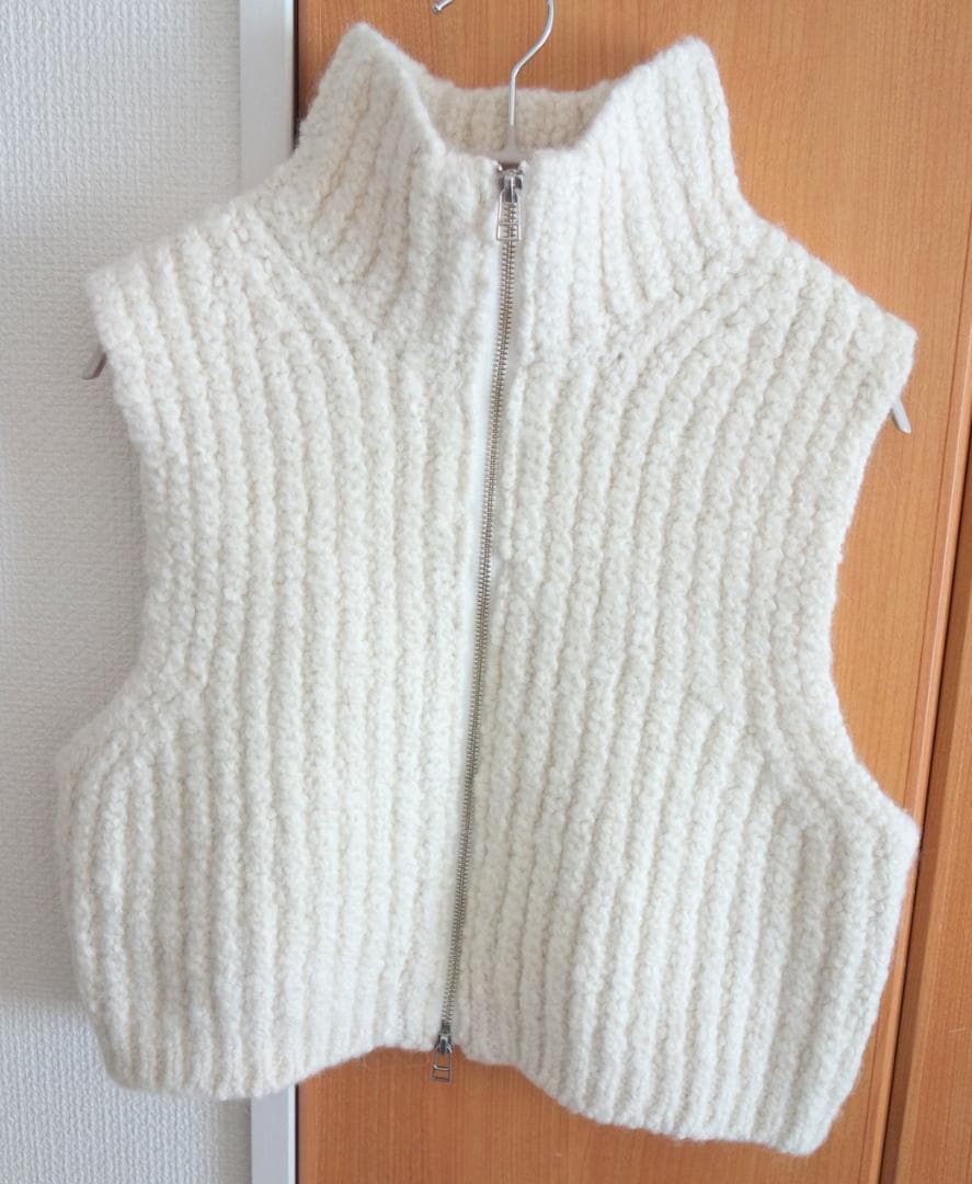 ▼未使用 Curensology ブークレジップニットベスト エクリュ