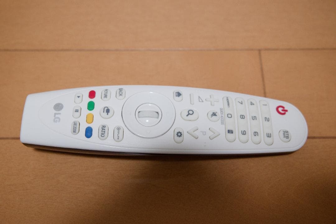 プロジェクター LG CineBeam HF60LS