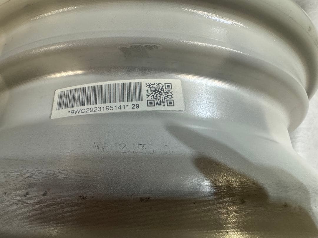 新車外し‼︎16日まで送料込み‼︎ ラパン　ショコラ　　純正 14インチ　ホイール