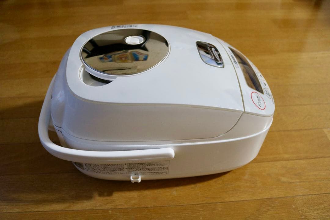 象印 圧力IH炊飯器 NP-BK10 鉄器コートプラチナ厚釜 ※フタにヒビあり