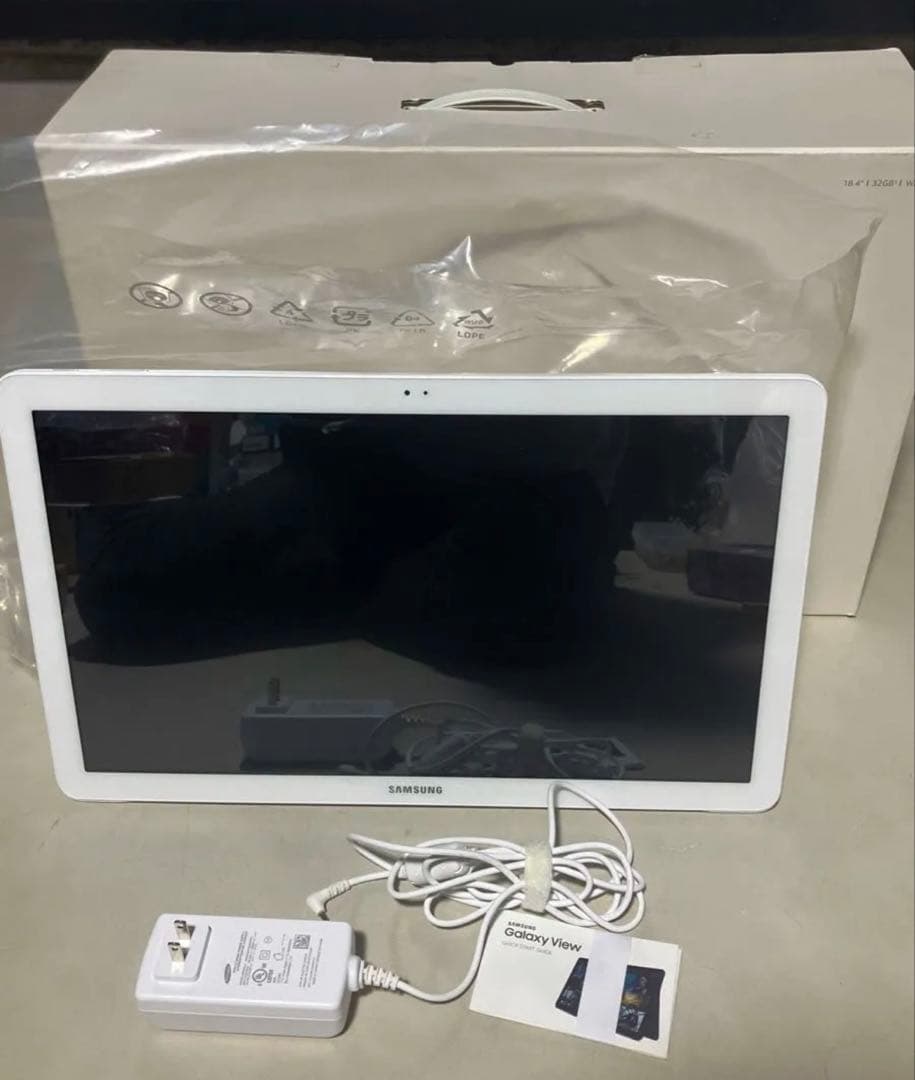 美品！Galaxy View 18.4 インチ 大型 タブレット SM-T670