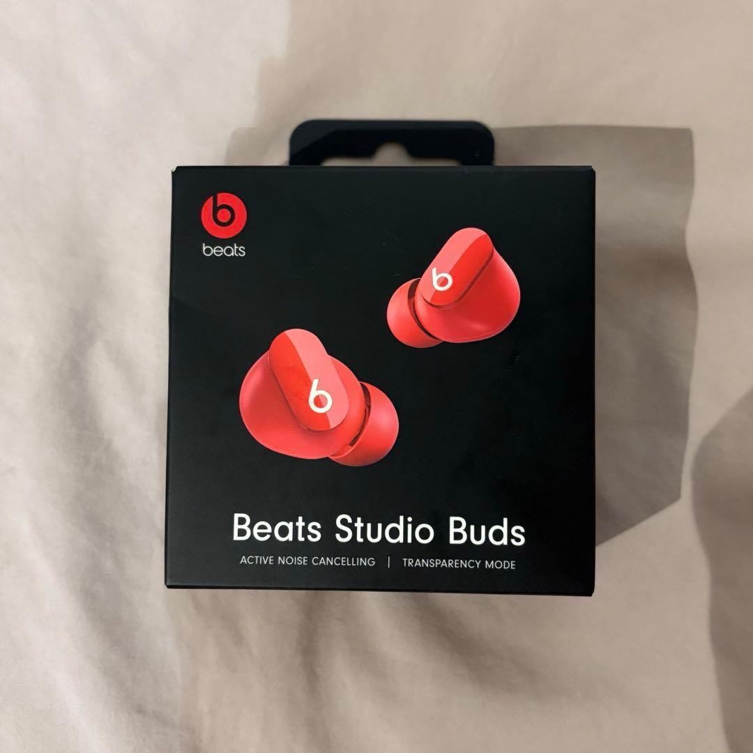 Beats Studio Buds レッド