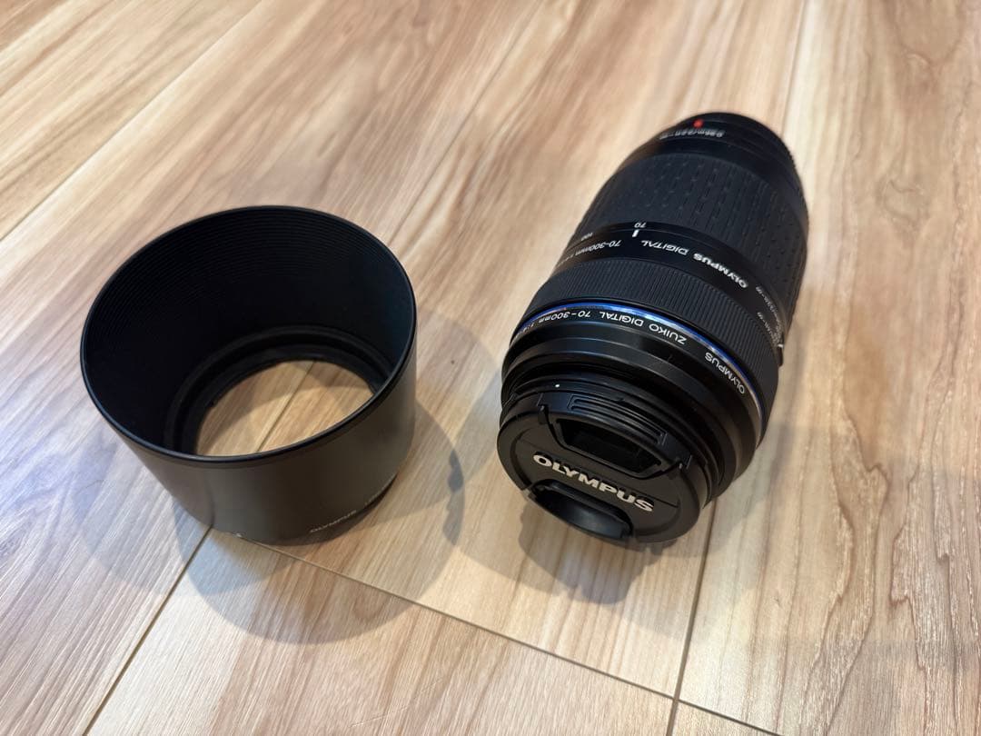 OLYMPUS超望遠ズームレンズ ZUIKO 70-300mm F4.0-5.6