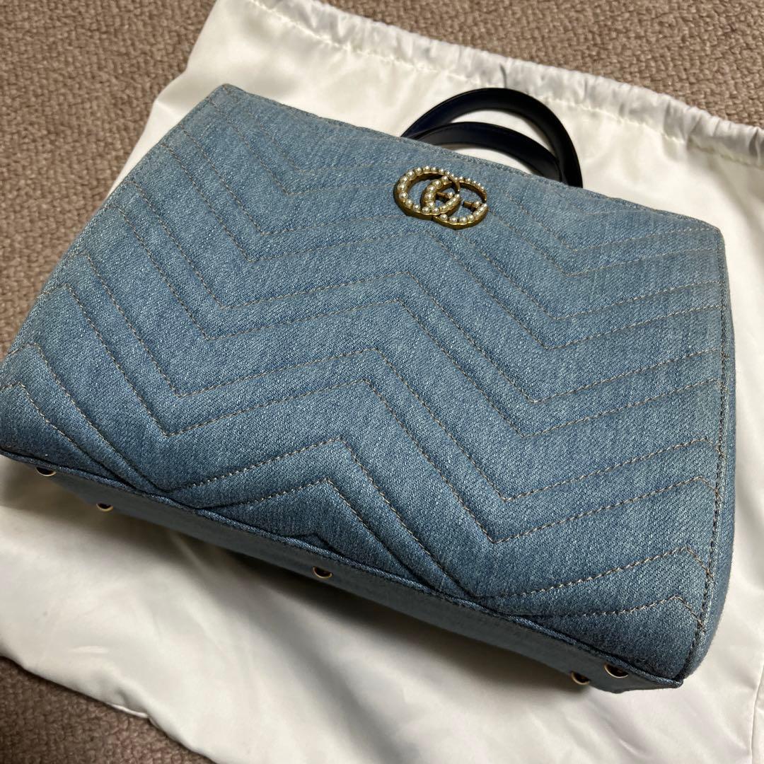 GUCCI デニムバッグ　ショルダーストラップ付き　パールCGマーモント
