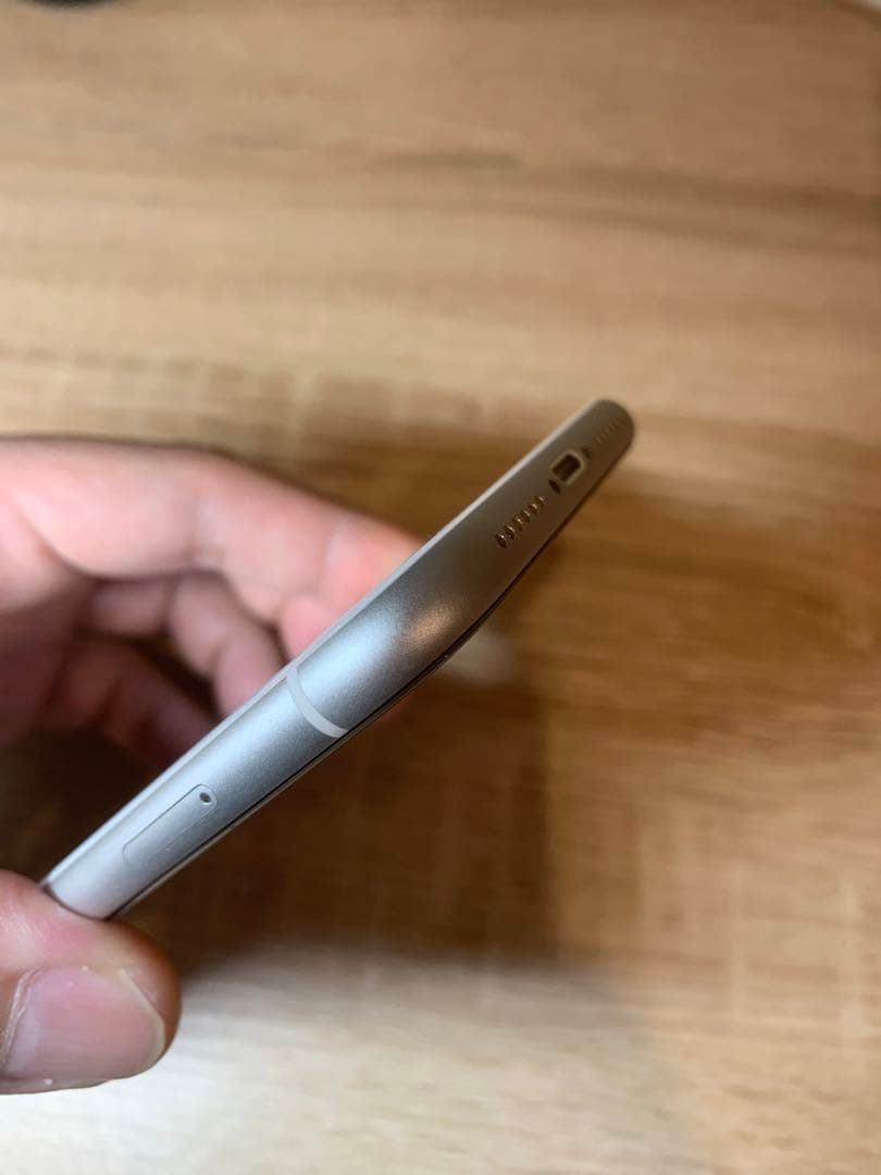 中古　極美品　iPhone XR ホワイト 64GB