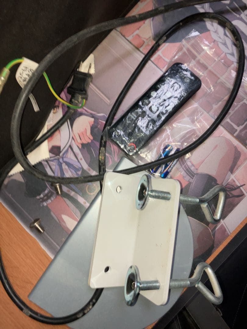 LG 43UN700 42.5インチモニター　中古　傷や汚れあり