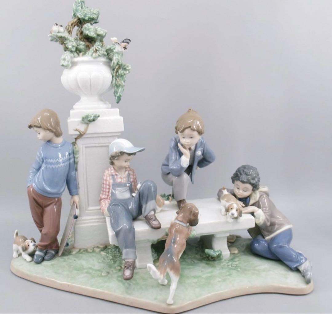 リヤドロ 犬と少年たち フィギュリン 置物 インテリア 箱無し