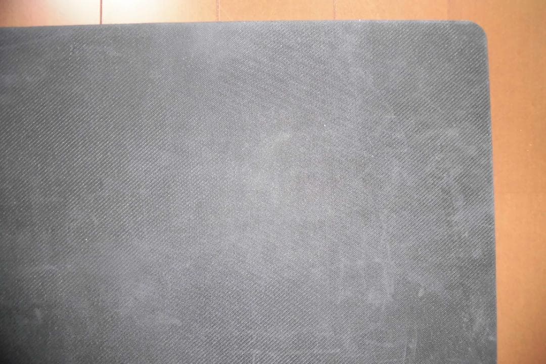 ポケモン　虹色ウサギデザイン プレイマット