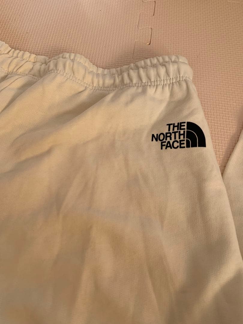 【海外限定1セット】ノースフェイススエットセットアップ