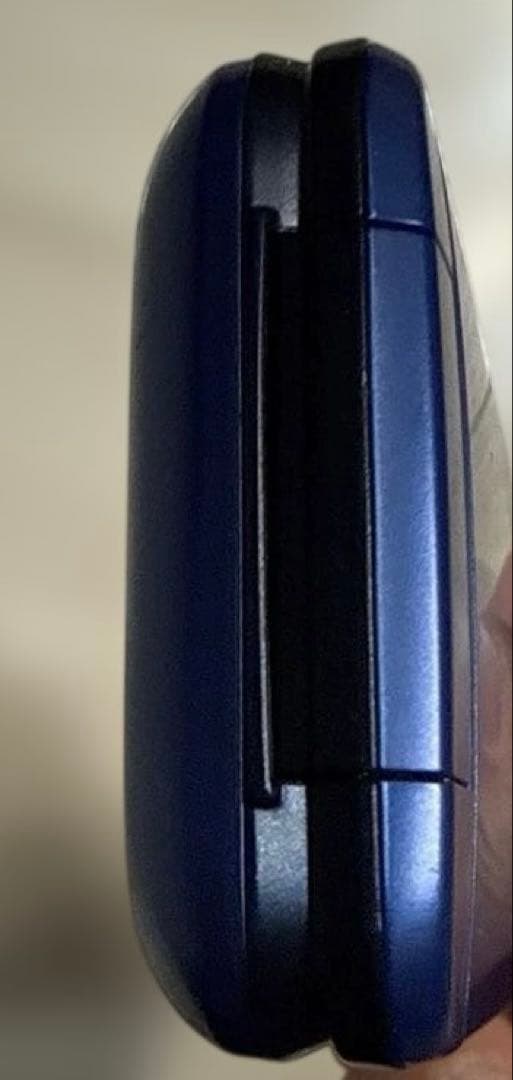 au京セラ　KYOCERA GRATINA KYF39 紺碧　ガラホ　ガラケー