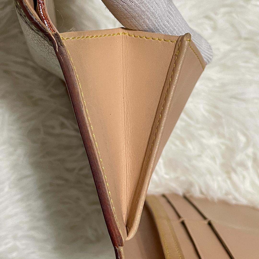 ルイヴィトン　モノグラム マルチカラー　ポルトトレゾール　インターナショナル　白