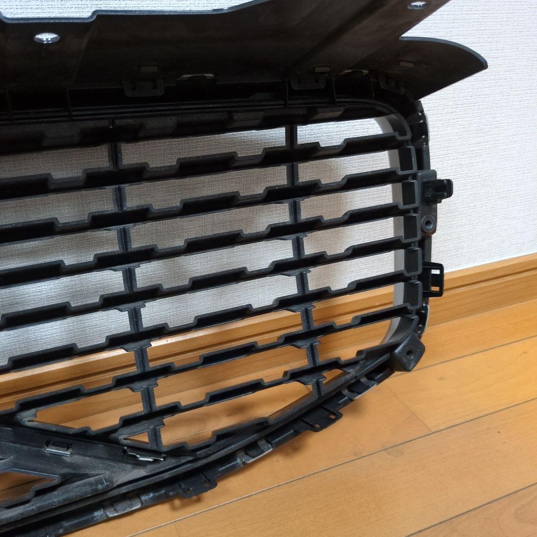 VOLVO XC60 フロントグリル